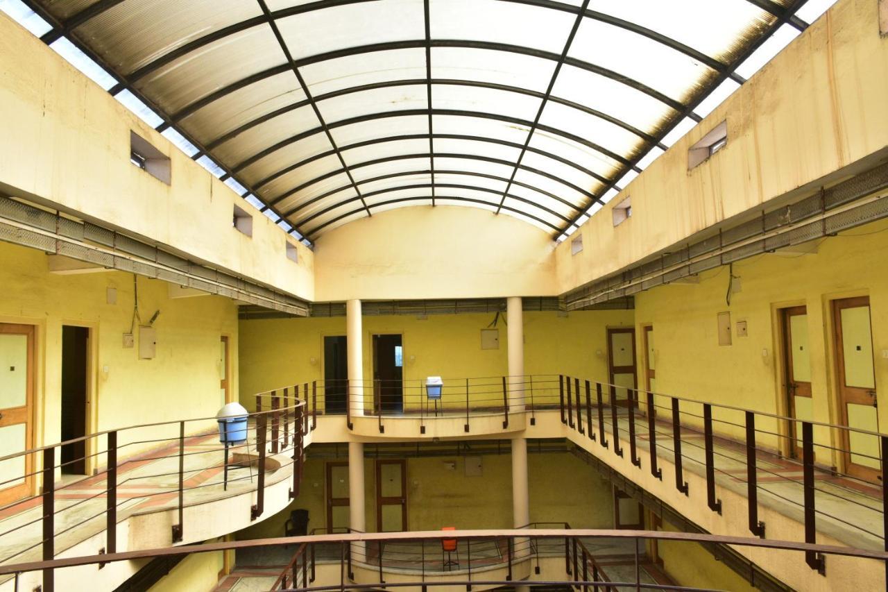 Hotel Mid East Haridaspur Εξωτερικό φωτογραφία