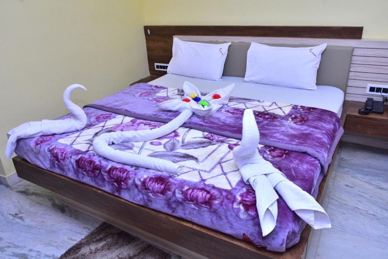 Hotel Mid East Haridaspur Εξωτερικό φωτογραφία